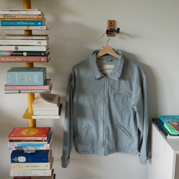 Vintage-Inspired Blue & White Striped Zip-Up Jacket – Minimalist Workwear Style - Picture 2 of 3